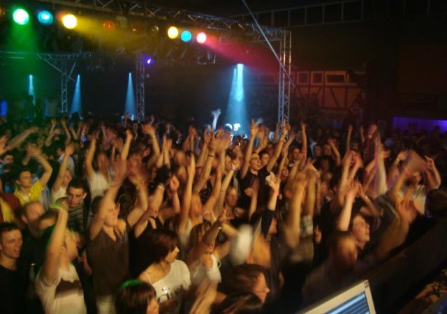 Discoevent in Frankreich Bütten DJ, Laser, Licht, Musikanlage, Soundworks