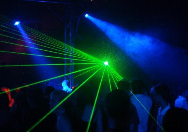 Discoevent in Frankreich Bütten DJ, Laser, Licht, Musikanlage, Soundworks